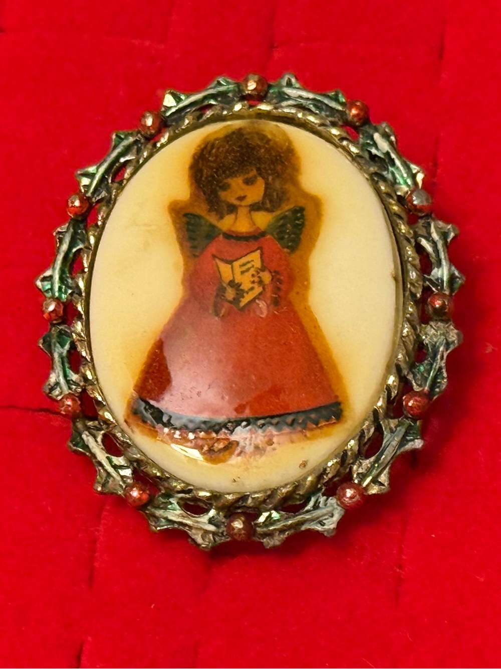Vintage Angel Cameo Brooch Christmas Angel Porcelaine/Ceramic